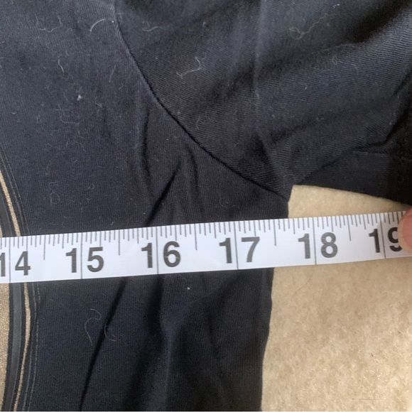 Guess graphic tee, small - Picture 3 of 4